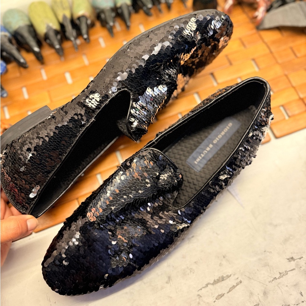 Runway Elegant Black Sequin Loafers for Men